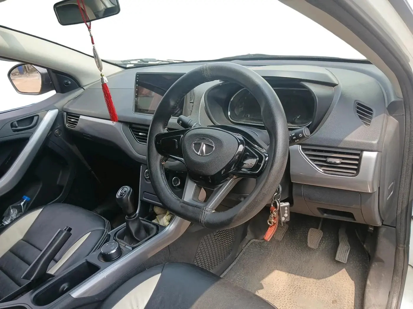 2021 Tata NEXON XE PETROL, Petrol, Manual, 14,718 km, interior