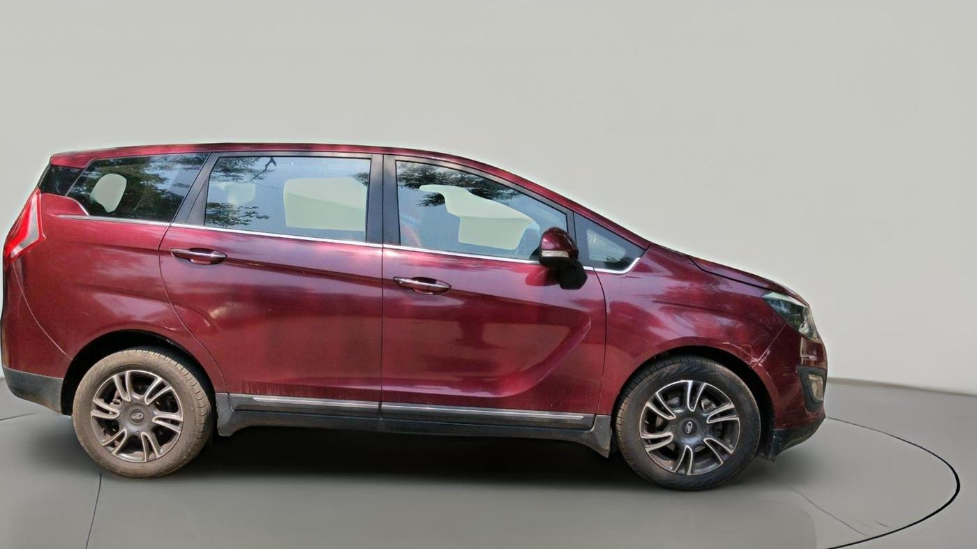 2018 Mahindra MARAZZO M8 7 STR, Diesel, Manual, 27,806 km, exterior