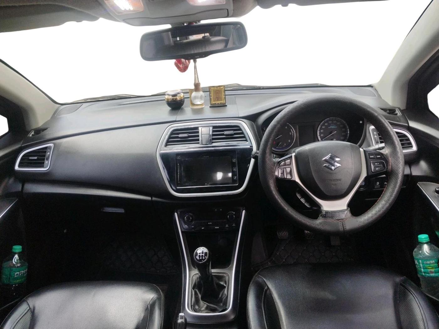 2018 Maruti S Cross ALPHA 1.3, Diesel, Manual, 69,363 km, interior