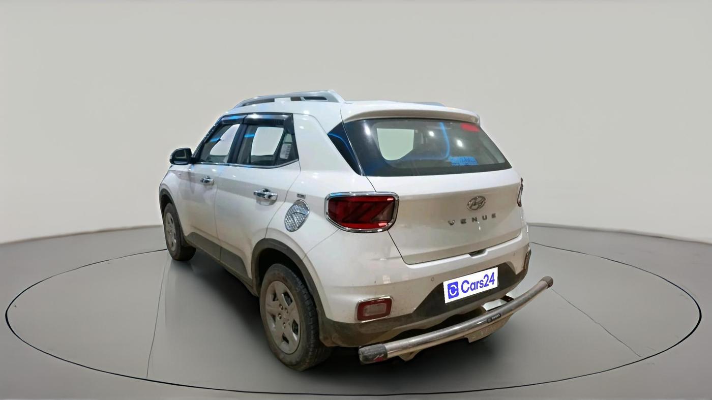 2021 Hyundai VENUE S 1.2, Petrol, Manual, 7,061 km, exterior