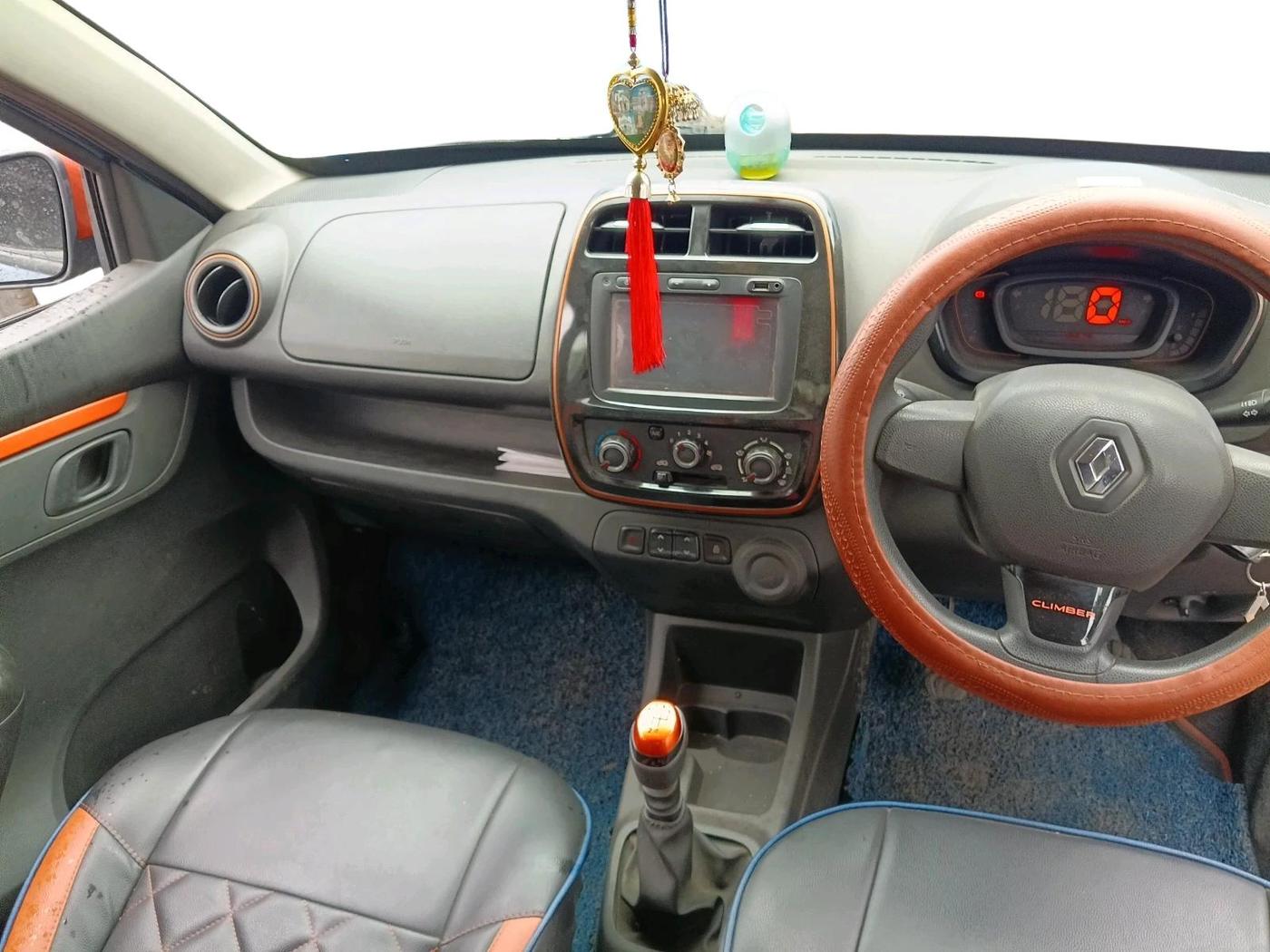 2017 Renault Kwid CLIMBER 1.0, Petrol, Manual, 19,879 km, interior