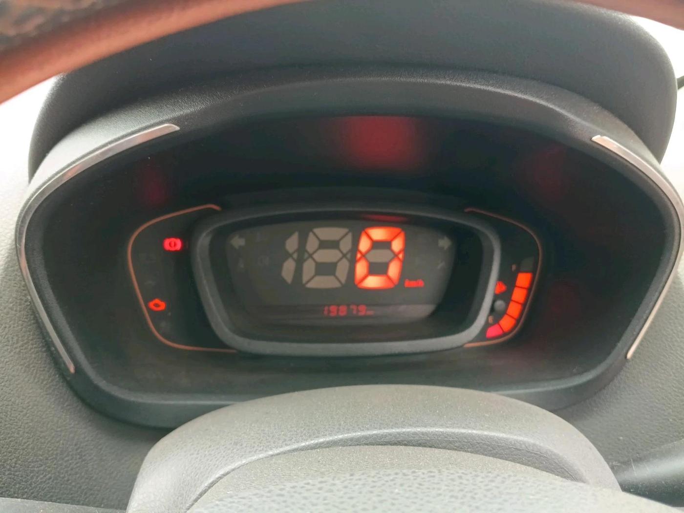 2017 Renault Kwid CLIMBER 1.0, Petrol, Manual, 19,879 km, interior
