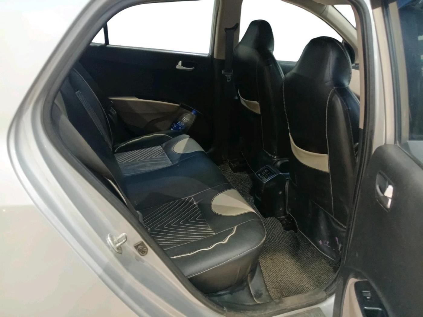 2015 Hyundai Grand i10 SPORTZ 1.2 KAPPA VTVT, Petrol, Manual, 44,118 km, interior