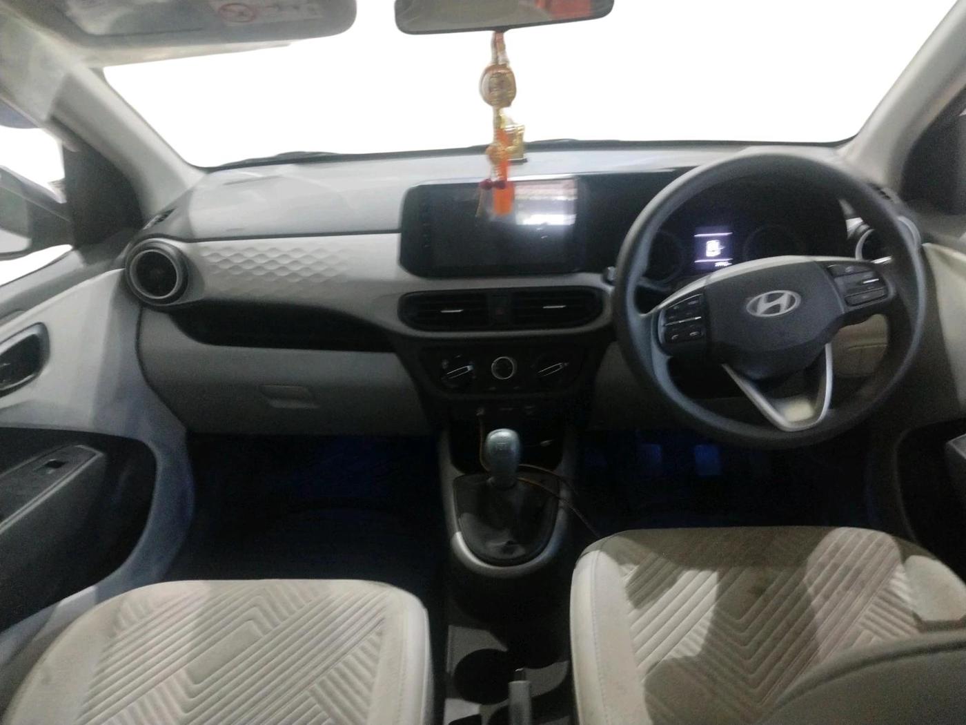 2025 Hyundai GRAND I10 NIOS MAGNA 1.2 KAPPA VTVT, Petrol, Manual, 2,819 km, interior