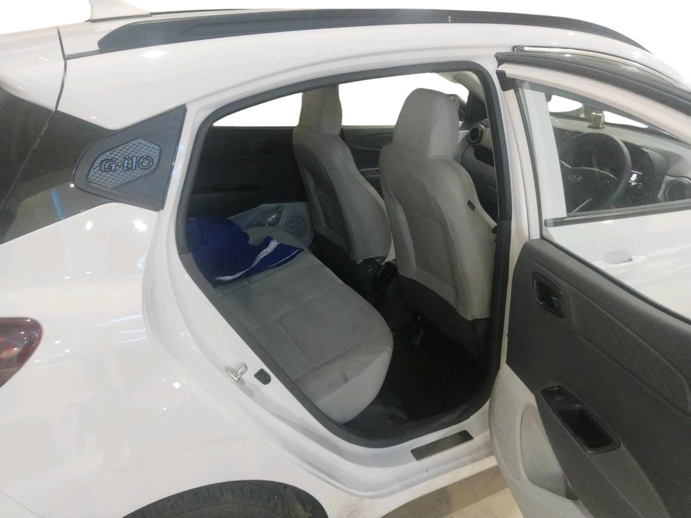 2025 Hyundai GRAND I10 NIOS MAGNA 1.2 KAPPA VTVT, Petrol, Manual, 2,819 km, interior