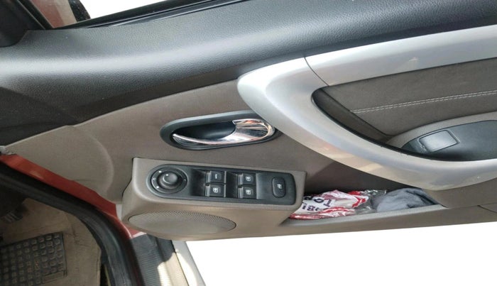 2017 Renault Duster 110 PS RXZ DIESEL, Diesel, Manual, 1,01,780 km, interior