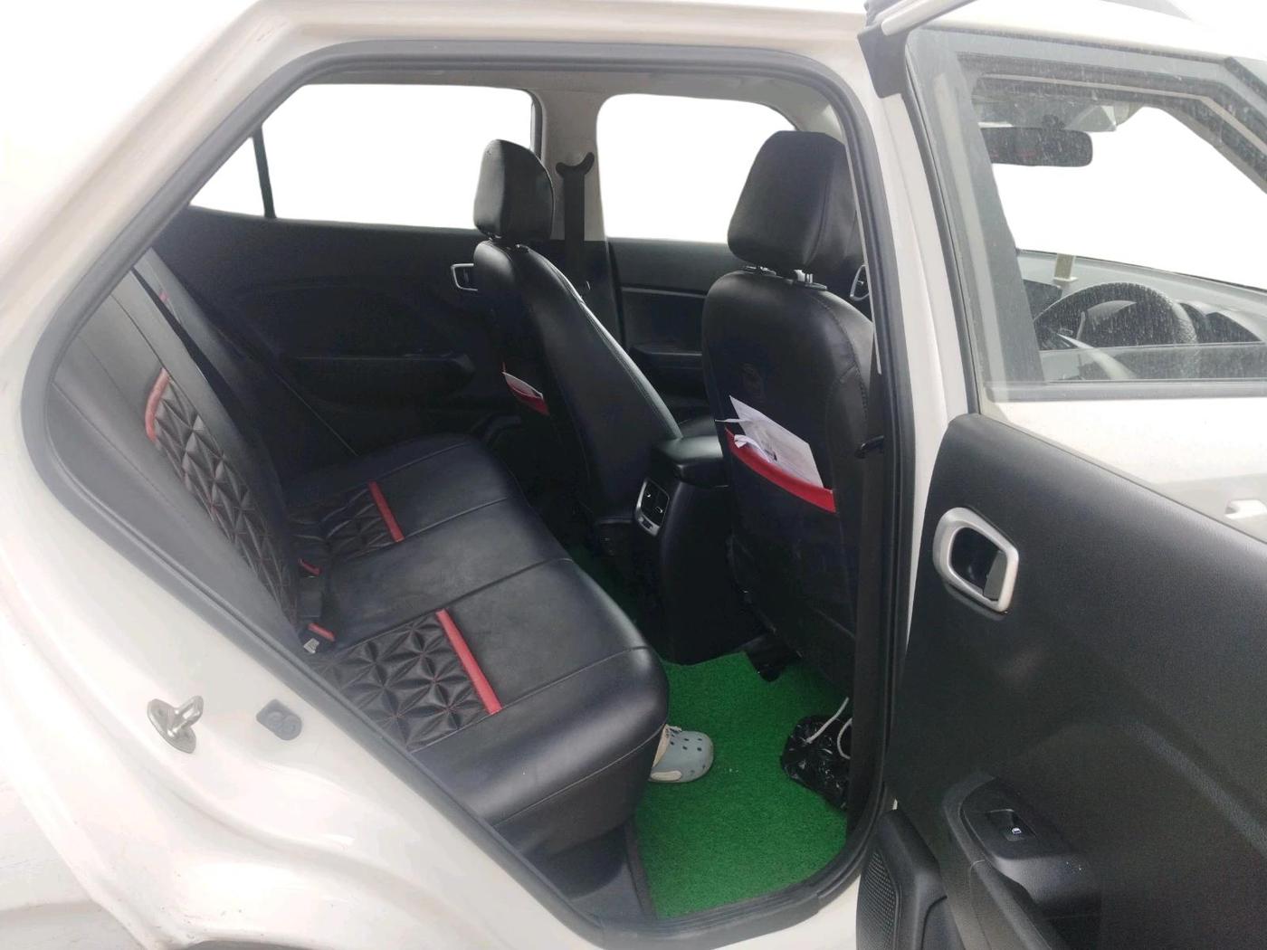 2020 Hyundai VENUE SX 1.5 CRDI, Diesel, Manual, 1,17,034 km, interior
