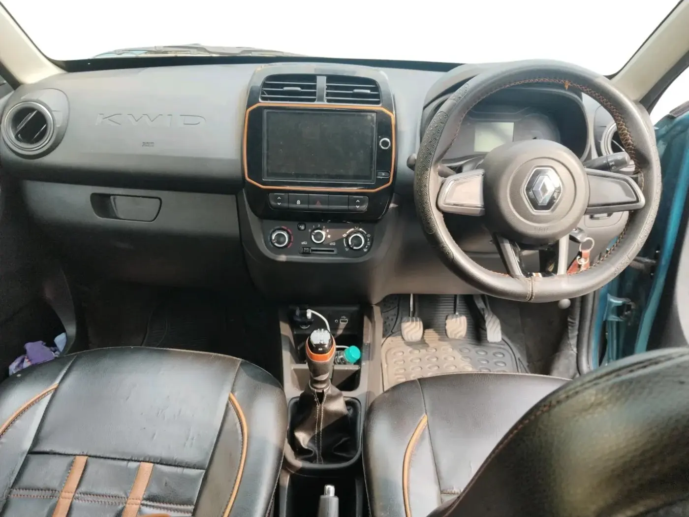 2020 Renault Kwid CLIMBER 1.0 (O), Petrol, Manual, 22,919 km, interior