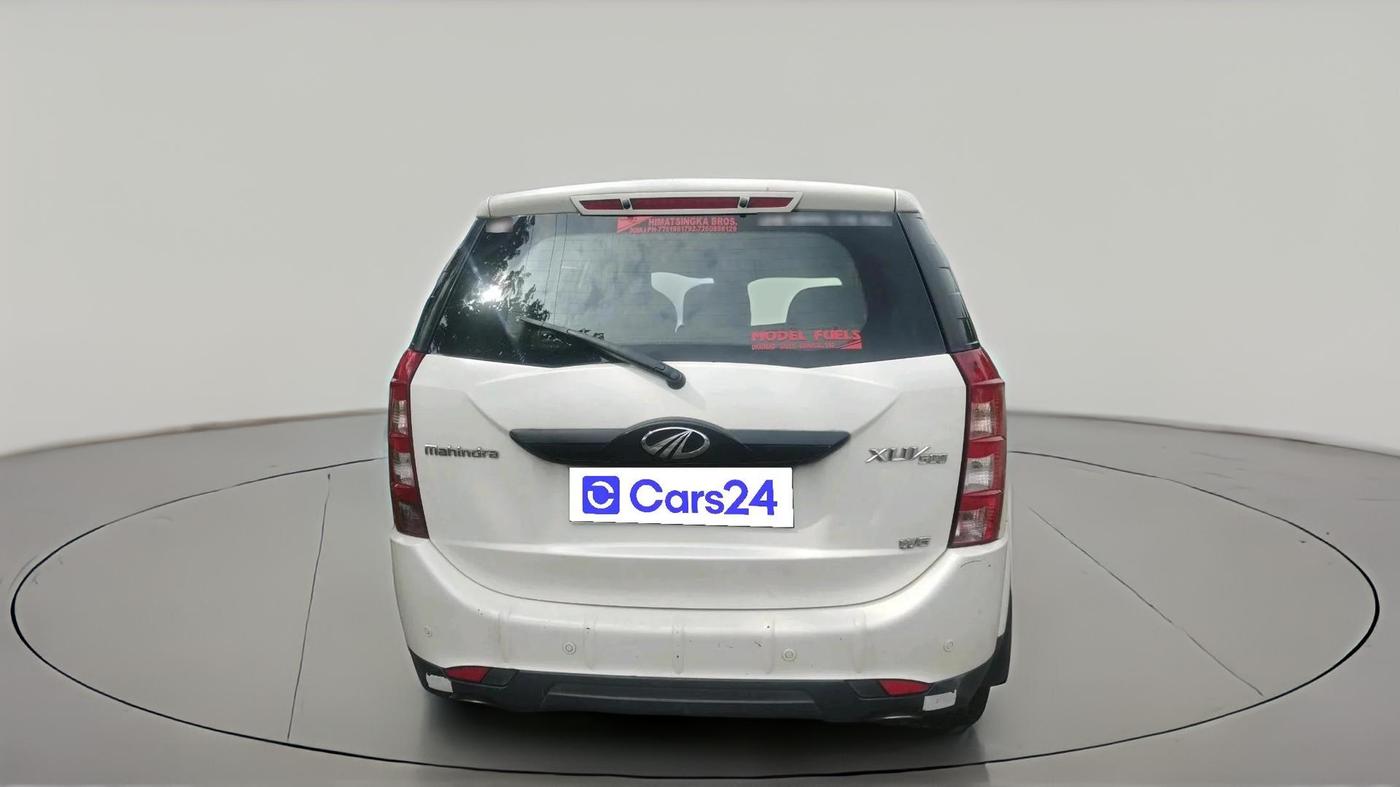 2017 Mahindra XUV500 W6, Diesel, Manual, 1,13,598 km, exterior
