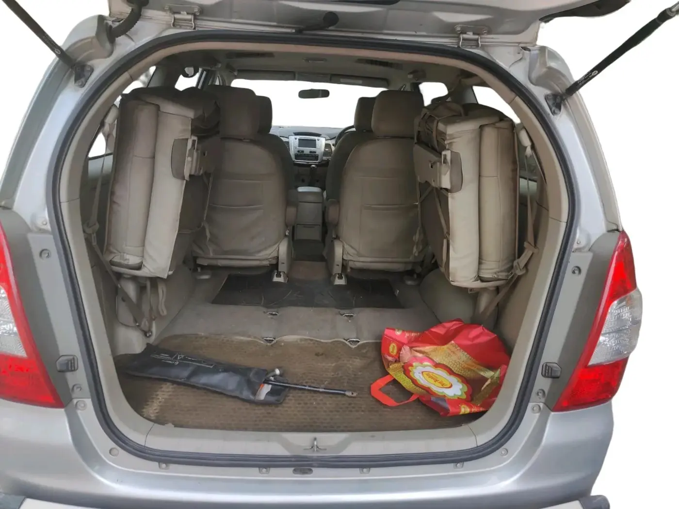 2013 Toyota Innova 2.5 G 7 STR, Diesel, Manual, 1,73,450 km, exterior