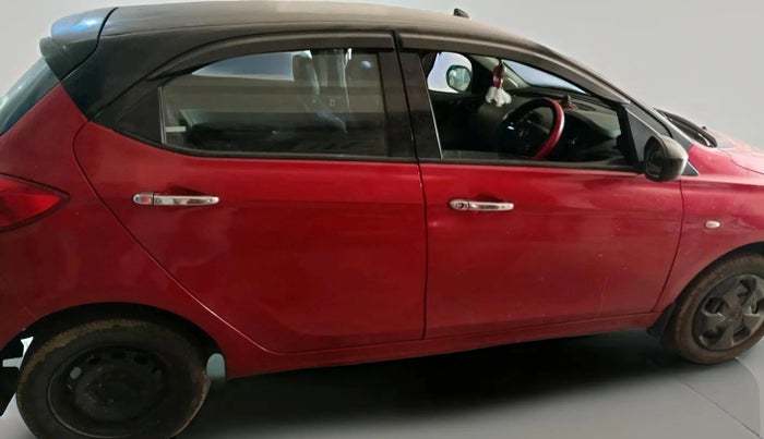 2018 Tata Tiago XT PETROL, Petrol, Manual, 71,869 km, exterior