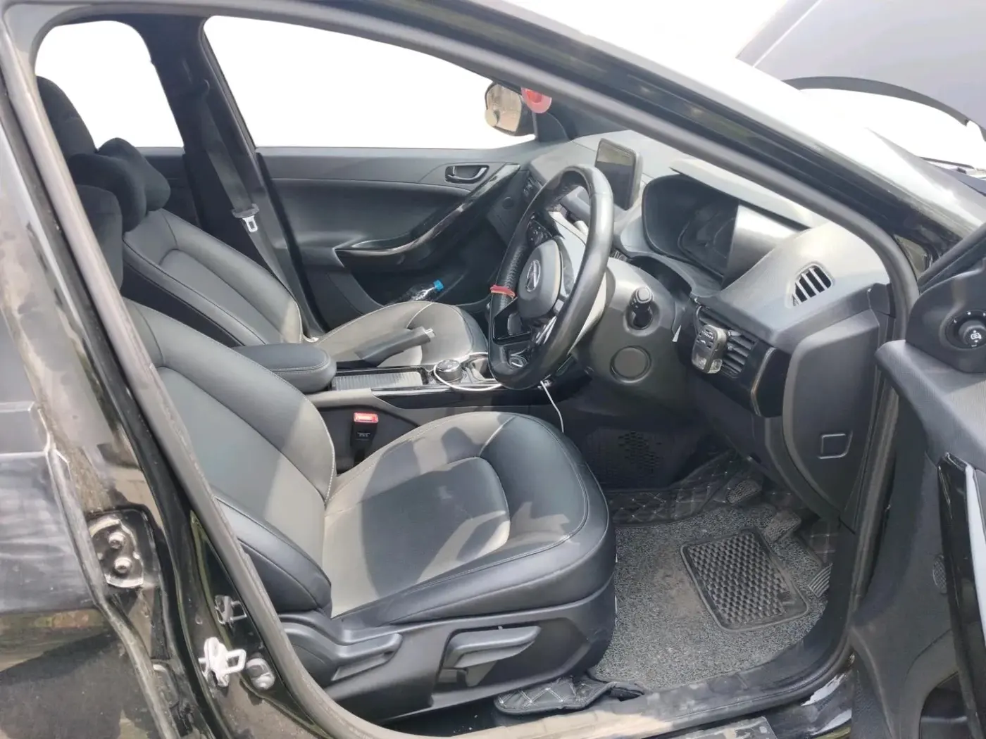 2023 Tata NEXON XZ PLUS PETROL SUNROOF DARK EDITION, Petrol, Manual, 29,500 km, interior