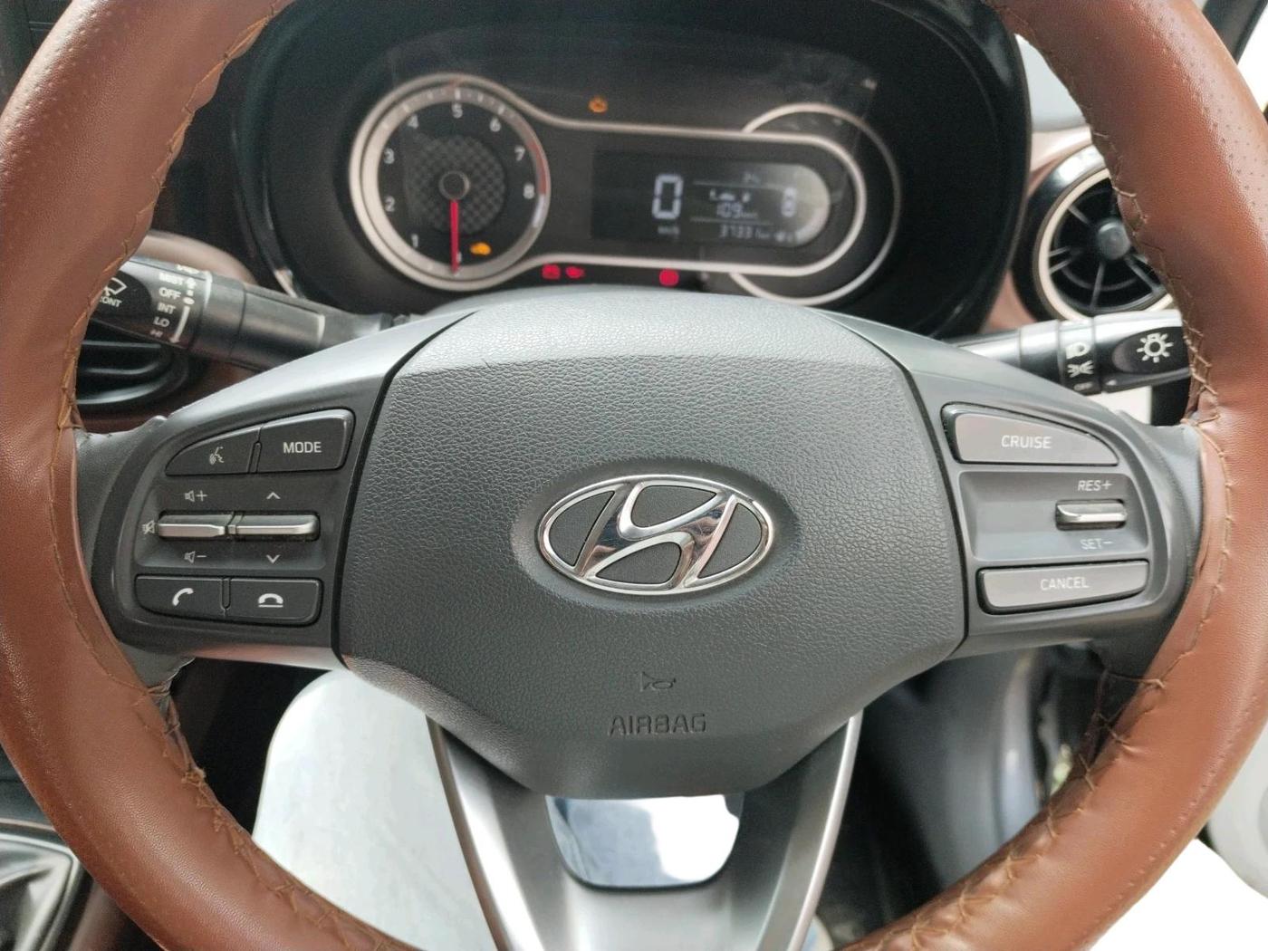 2020 Hyundai AURA SX 1.2 (O), Petrol, Manual, 37,331 km, interior