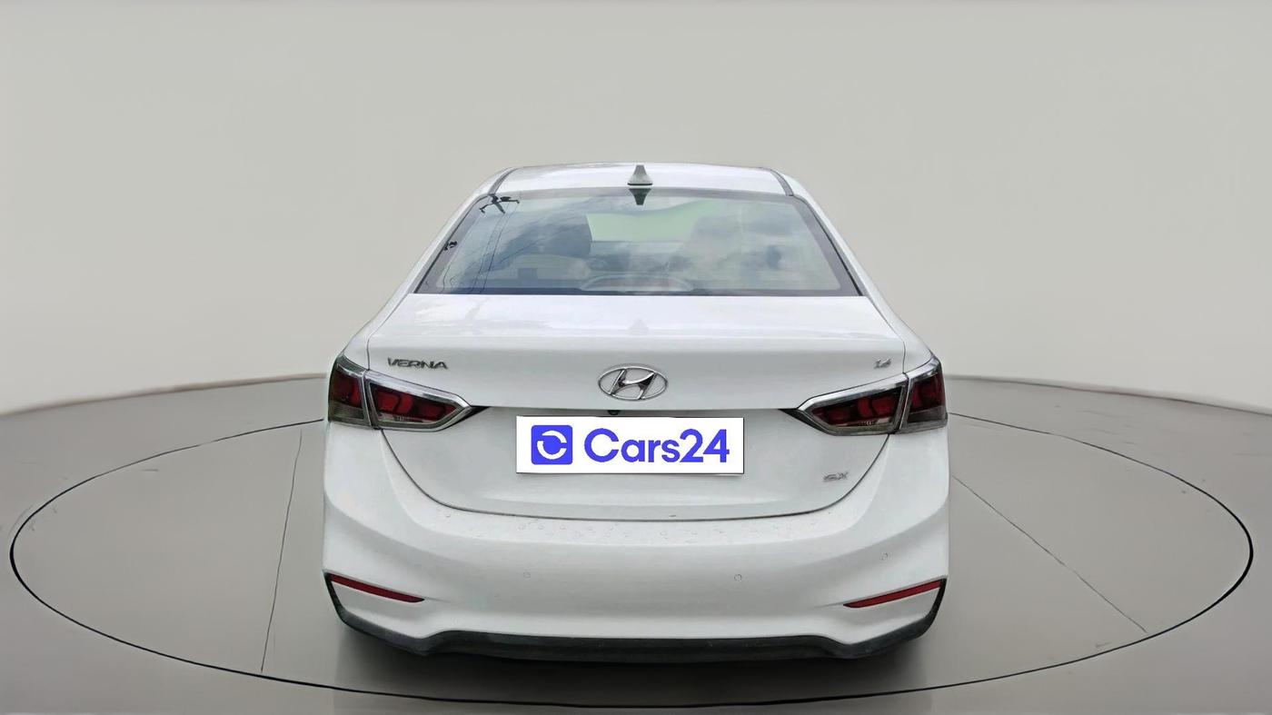 2017 Hyundai Verna 1.6 VTVT SX, Petrol, Manual, 77,065 km, exterior
