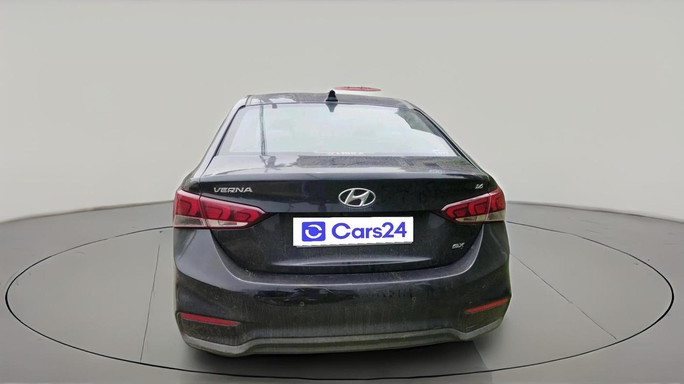 2018 Hyundai Verna 1.6 VTVT SX O, Petrol, Manual, 96,379 km, exterior