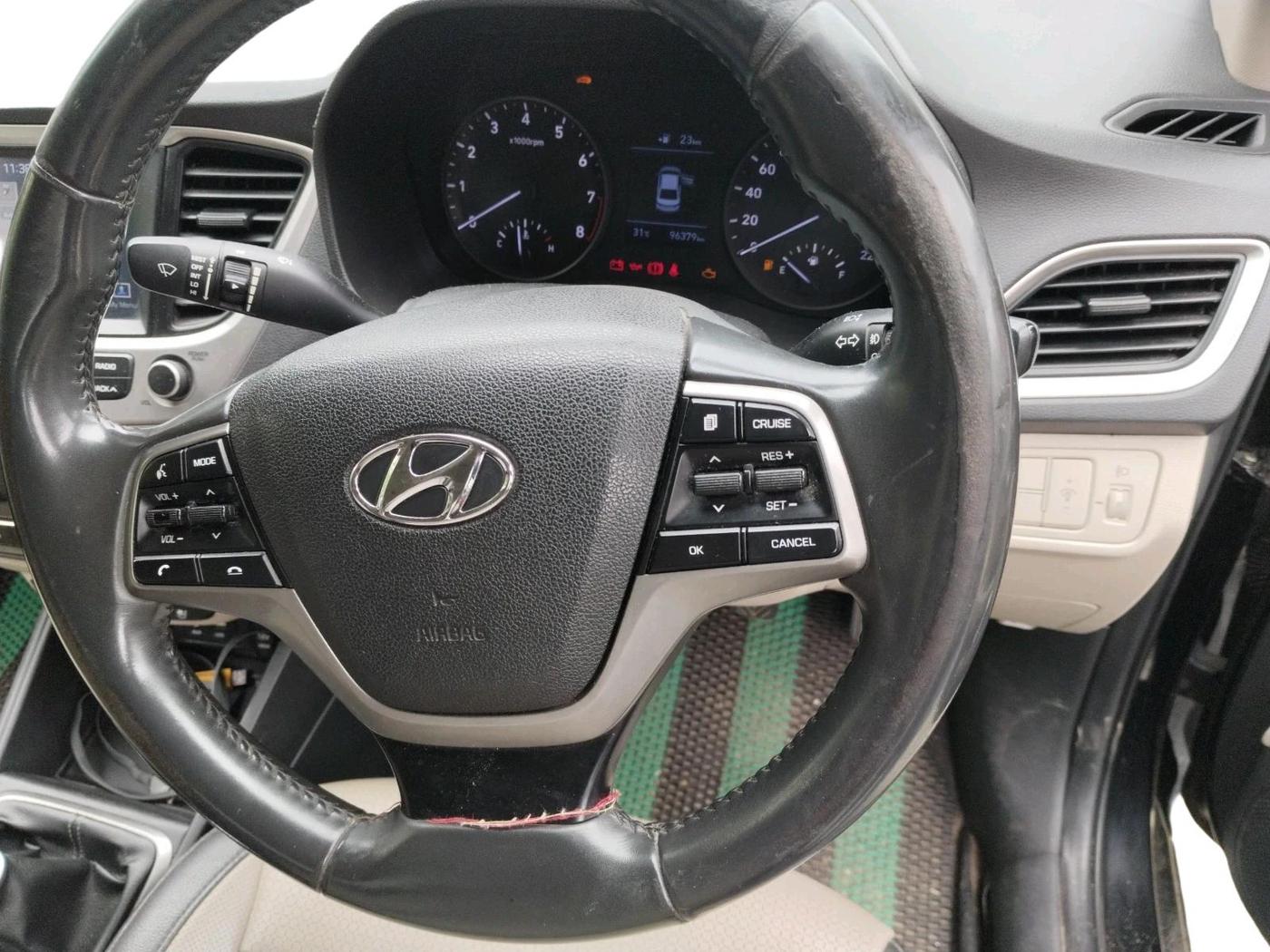2018 Hyundai Verna 1.6 VTVT SX O, Petrol, Manual, 96,379 km, interior