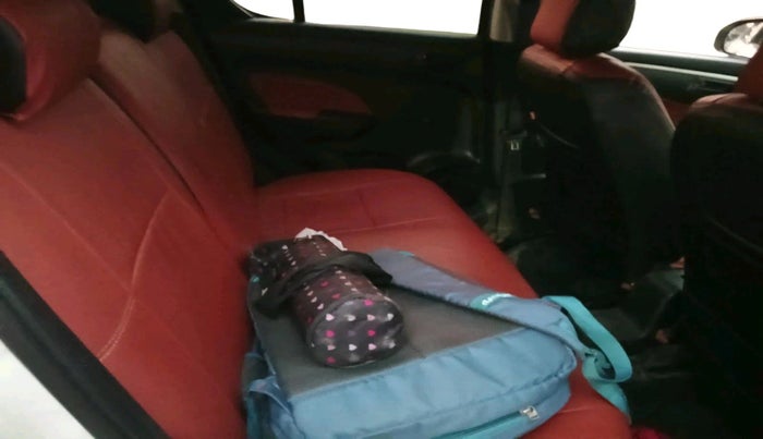 2015 Maruti Swift LXI, Petrol, Manual, 1,06,102 km, interior