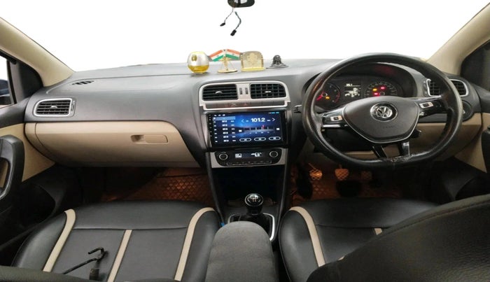 2016 Volkswagen Ameo HIGHLINE1.2L, Petrol, Manual, 43,346 km, interior