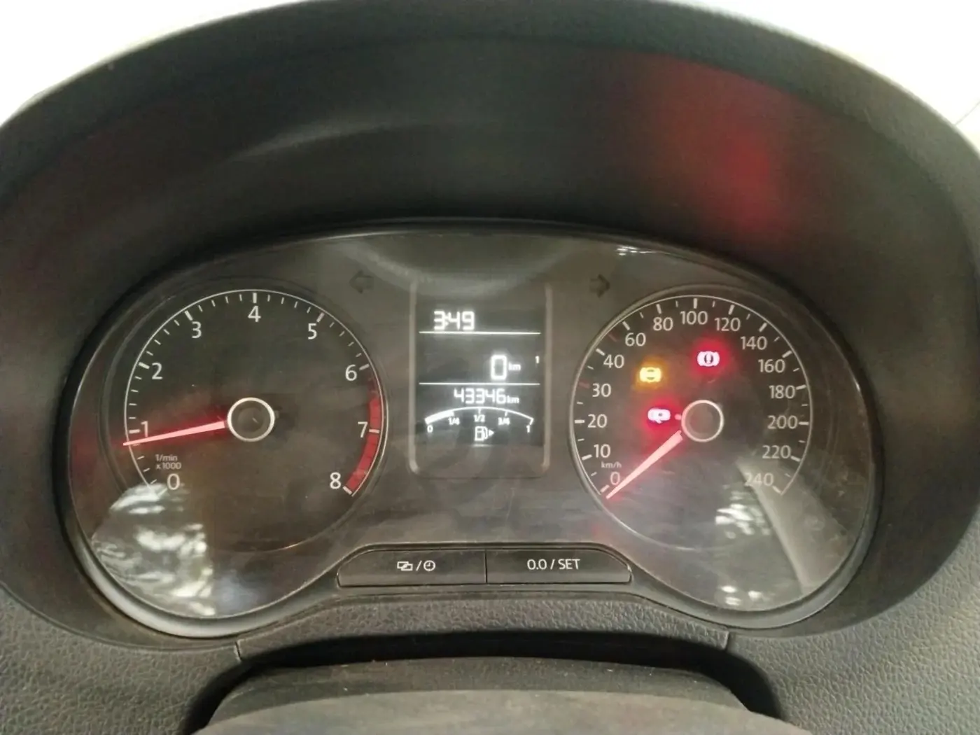 2016 Volkswagen Ameo HIGHLINE1.2L, Petrol, Manual, 43,346 km, interior