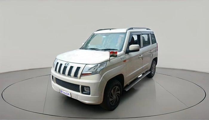 2017 Mahindra TUV300 T6, Diesel, Manual, 1,06,894 km, exterior