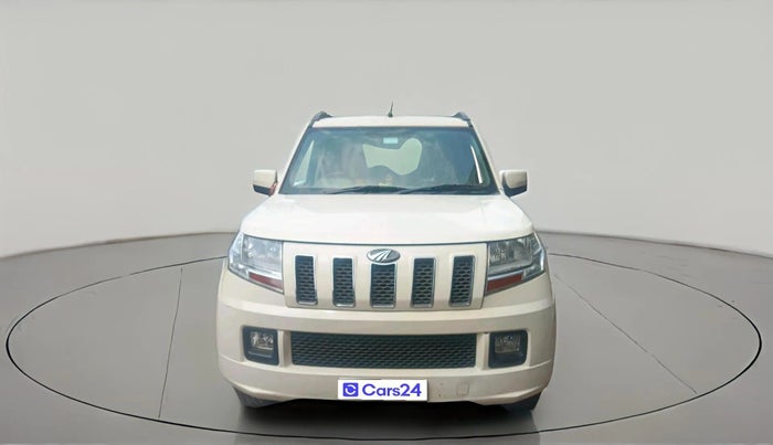 2017 Mahindra TUV300 T6, Diesel, Manual, 1,06,894 km, exterior