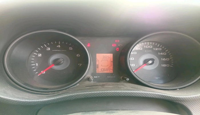 2017 Mahindra TUV300 T6, Diesel, Manual, 1,06,894 km, interior