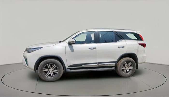 2017 Toyota Fortuner 2.8 4X2 AT, Diesel, Automatic, 1,35,131 km, exterior