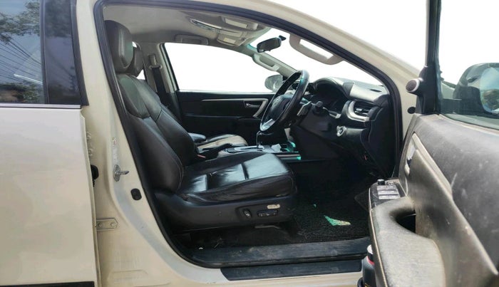 2017 Toyota Fortuner 2.8 4X2 AT, Diesel, Automatic, 1,35,131 km, interior