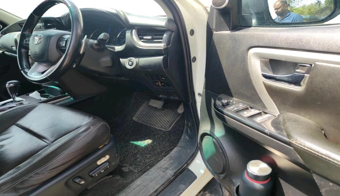 2017 Toyota Fortuner 2.8 4X2 AT, Diesel, Automatic, 1,35,131 km, interior
