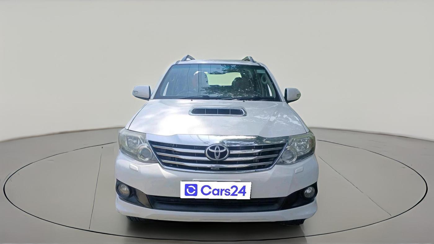 2014 Toyota Fortuner 3.0 4X2 AT, Diesel, Automatic, 1,51,191 km, exterior