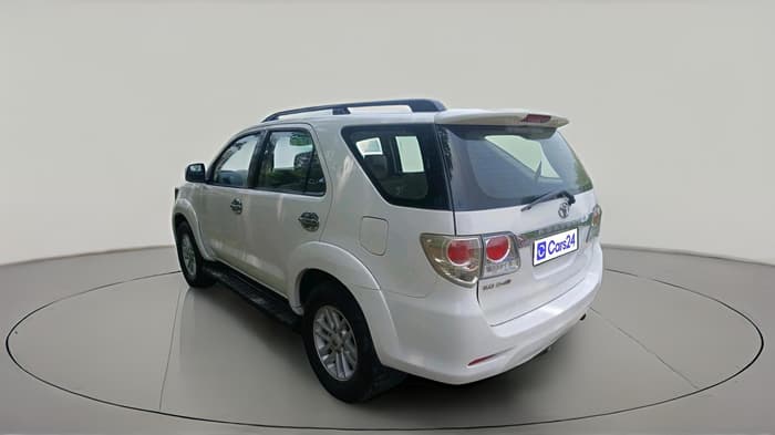 2014 Toyota Fortuner 3.0 4X2 AT, Diesel, Automatic, 1,51,191 km, exterior