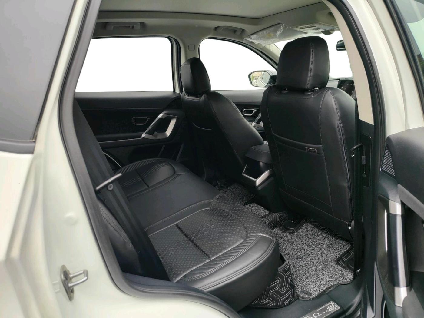 2023 Tata Harrier XTA 2.0L KRYOTEC PLUS, Diesel, Automatic, 7,027 km, interior