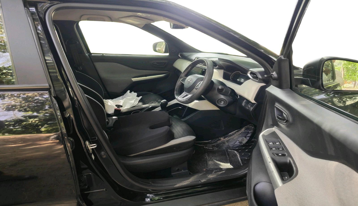 2024 Nissan MAGNITE  XE AMT EZ Shift, Petrol, Automatic, 54,590 km, interior