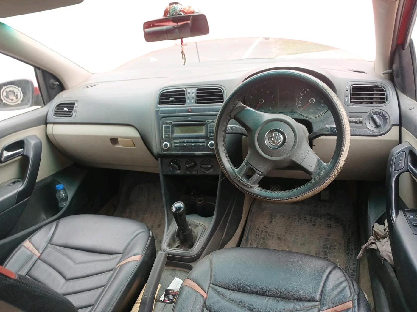 2012 Volkswagen Polo COMFORTLINE 1.2L PETROL, Petrol, Manual, 94,316 km, interior