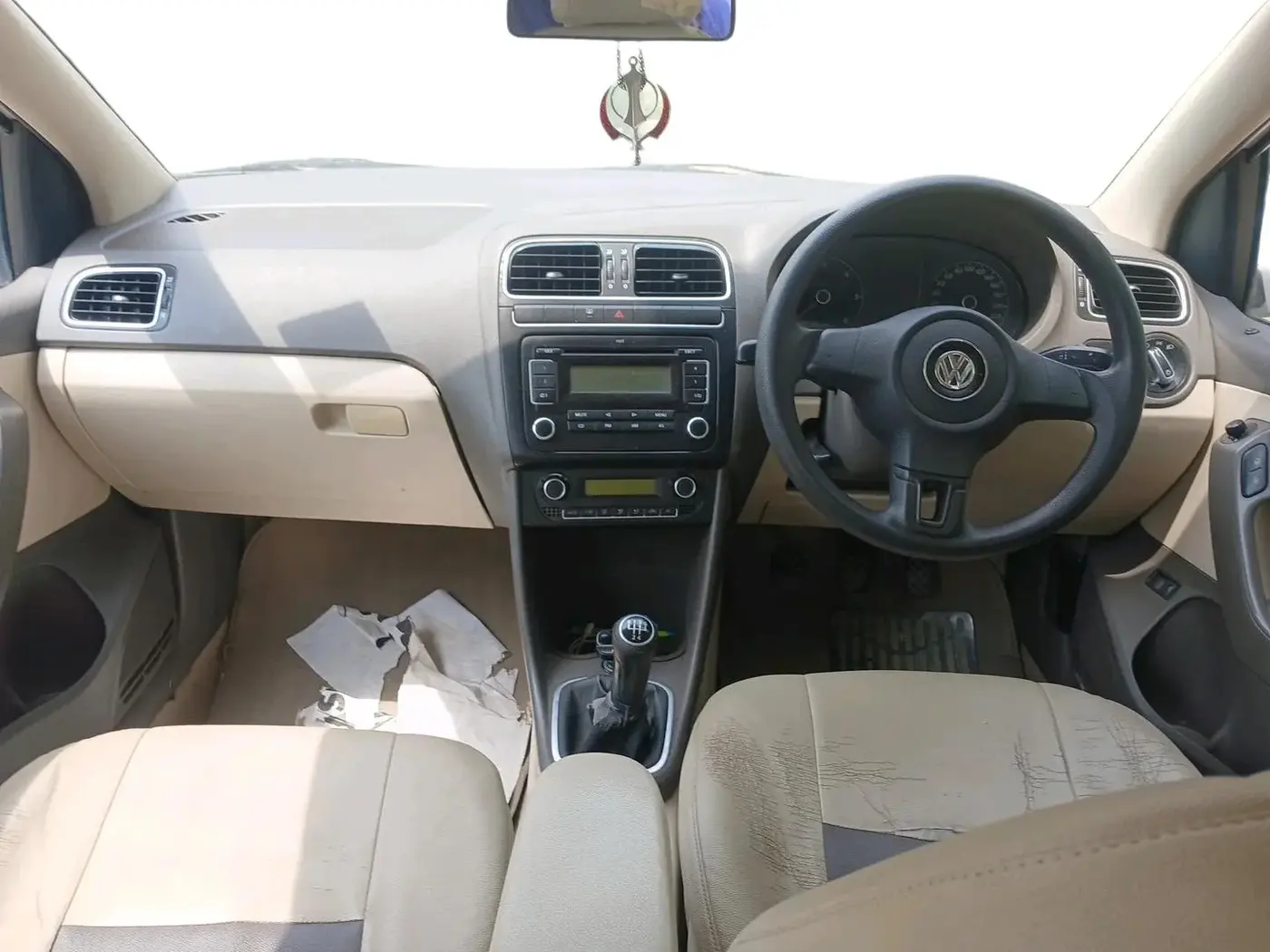 2011 Volkswagen Vento COMFORTLINE DIESEL 1.6, Diesel, Manual, 1,26,374 km, interior
