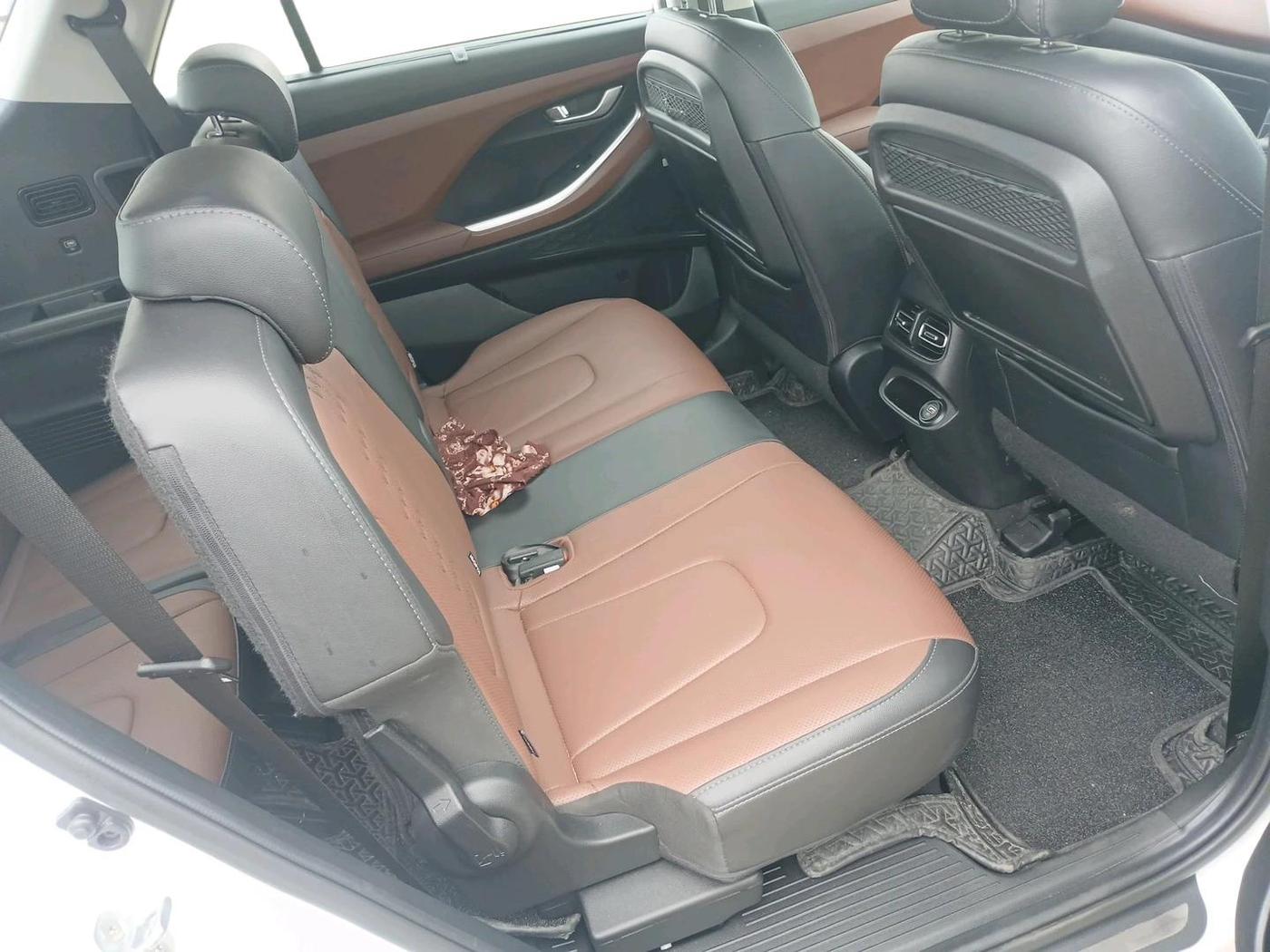 2022 Hyundai ALCAZAR 2.0 SIGNATURE (O) AT 7STR, Petrol, Automatic, 12,859 km, interior