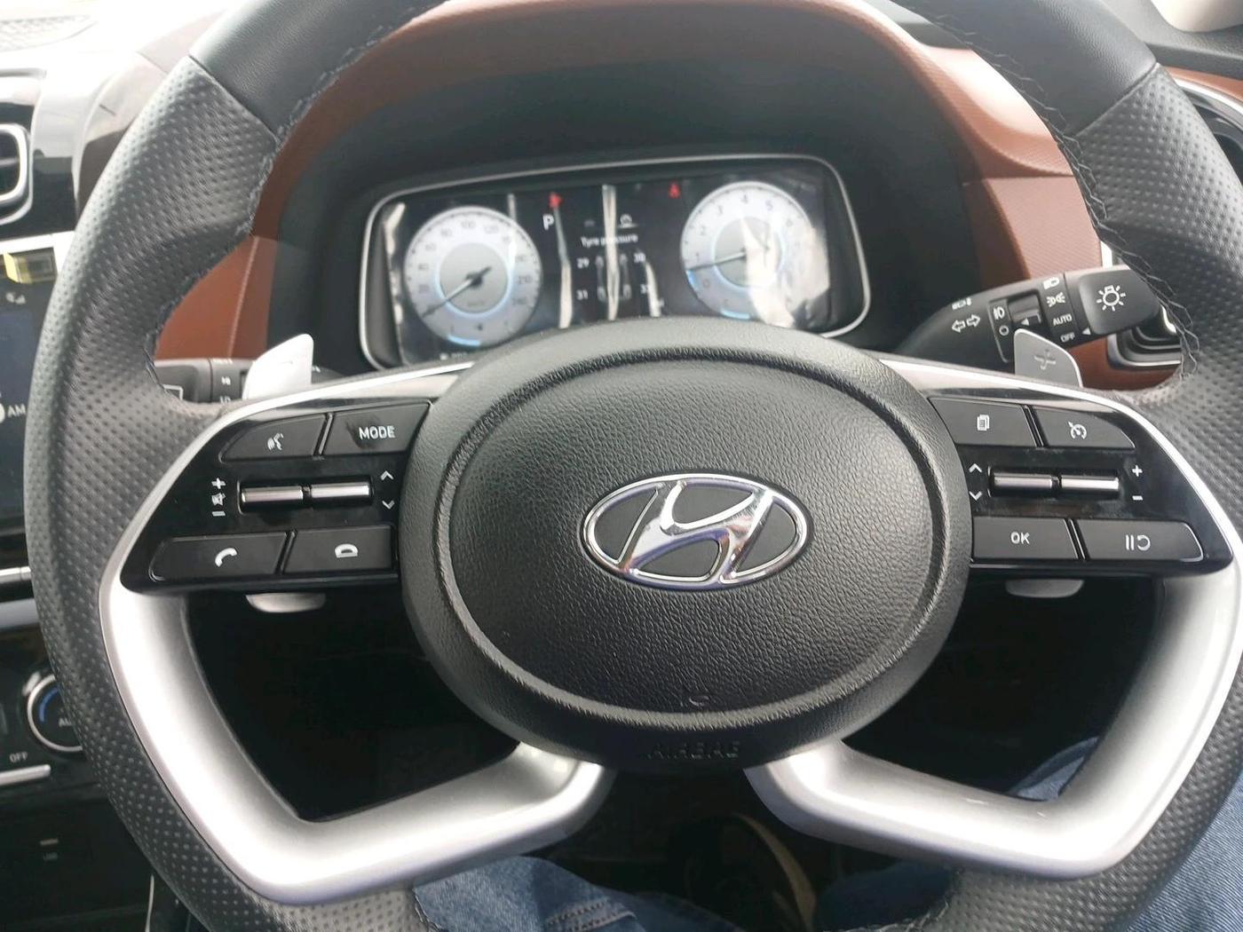 2022 Hyundai ALCAZAR 2.0 SIGNATURE (O) AT 7STR, Petrol, Automatic, 12,859 km, interior