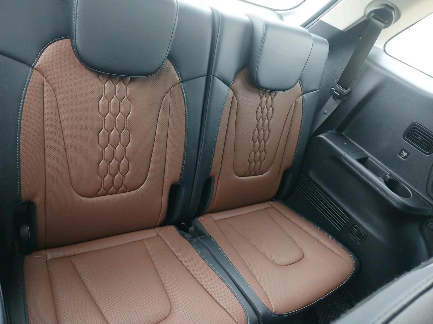2022 Hyundai ALCAZAR 2.0 SIGNATURE (O) AT 7STR, Petrol, Automatic, 12,859 km, interior