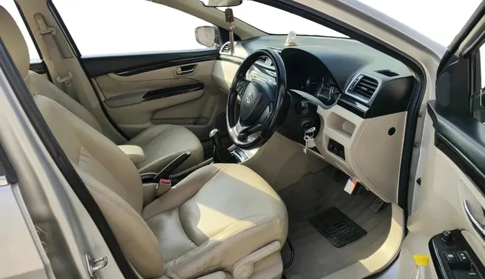 2016 Maruti Ciaz VDI+ SHVS, Diesel, Manual, 1,99,125 km, interior