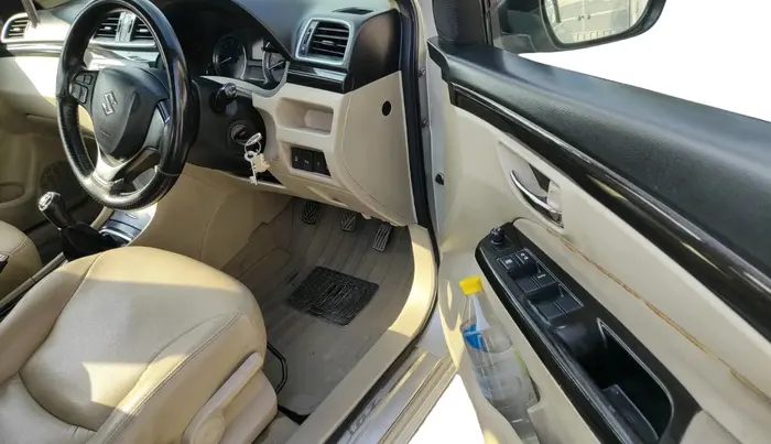 2016 Maruti Ciaz VDI+ SHVS, Diesel, Manual, 1,99,125 km, interior
