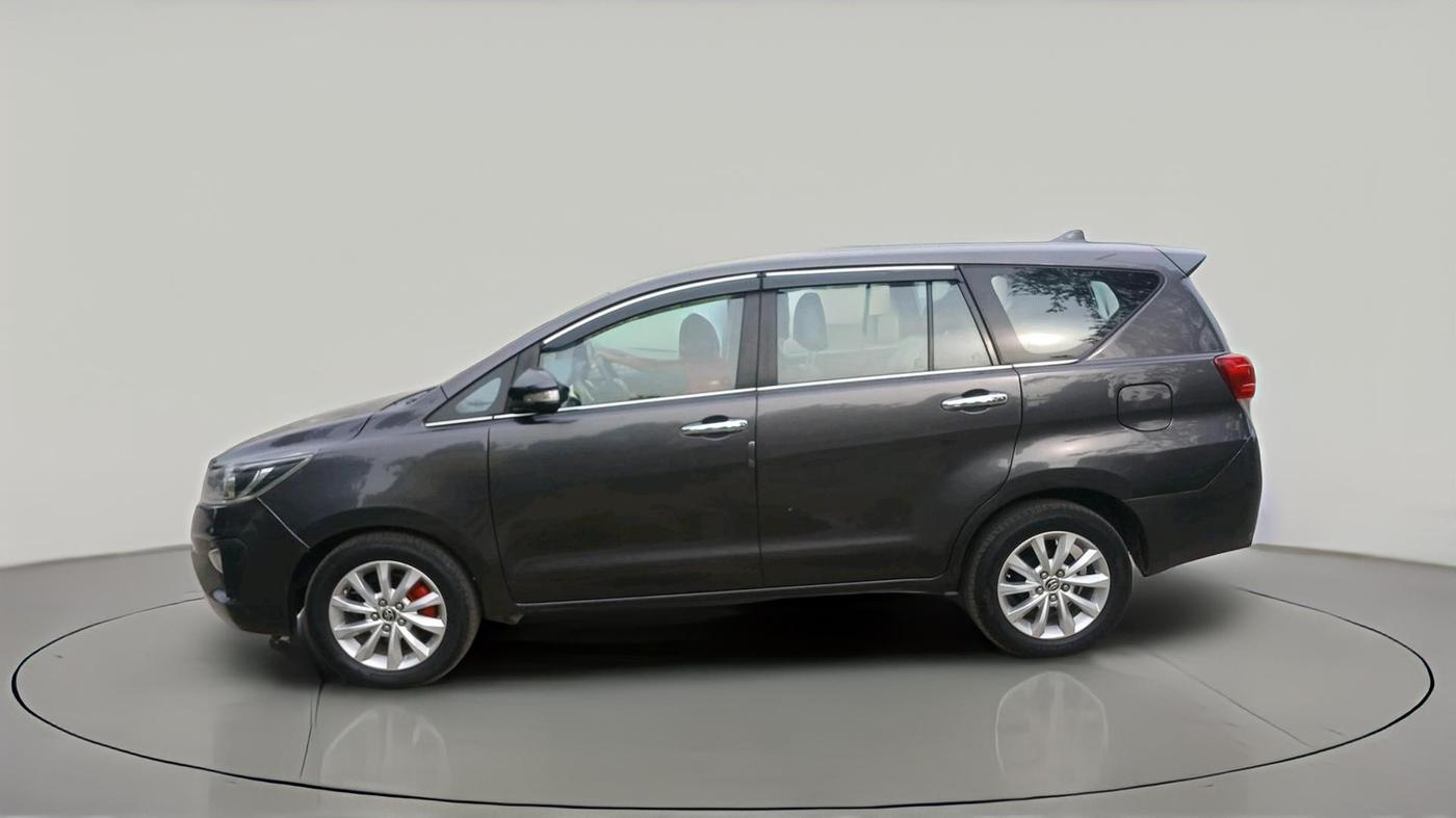 2021 Toyota Innova Crysta 2.4 GX AT 7 STR, Diesel, Automatic, 98,105 km, exterior