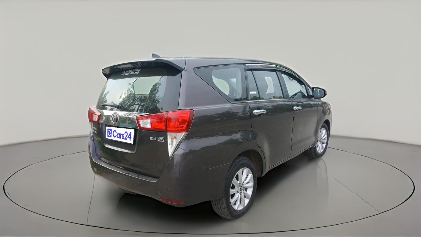 2021 Toyota Innova Crysta 2.4 GX AT 7 STR, Diesel, Automatic, 98,105 km, exterior