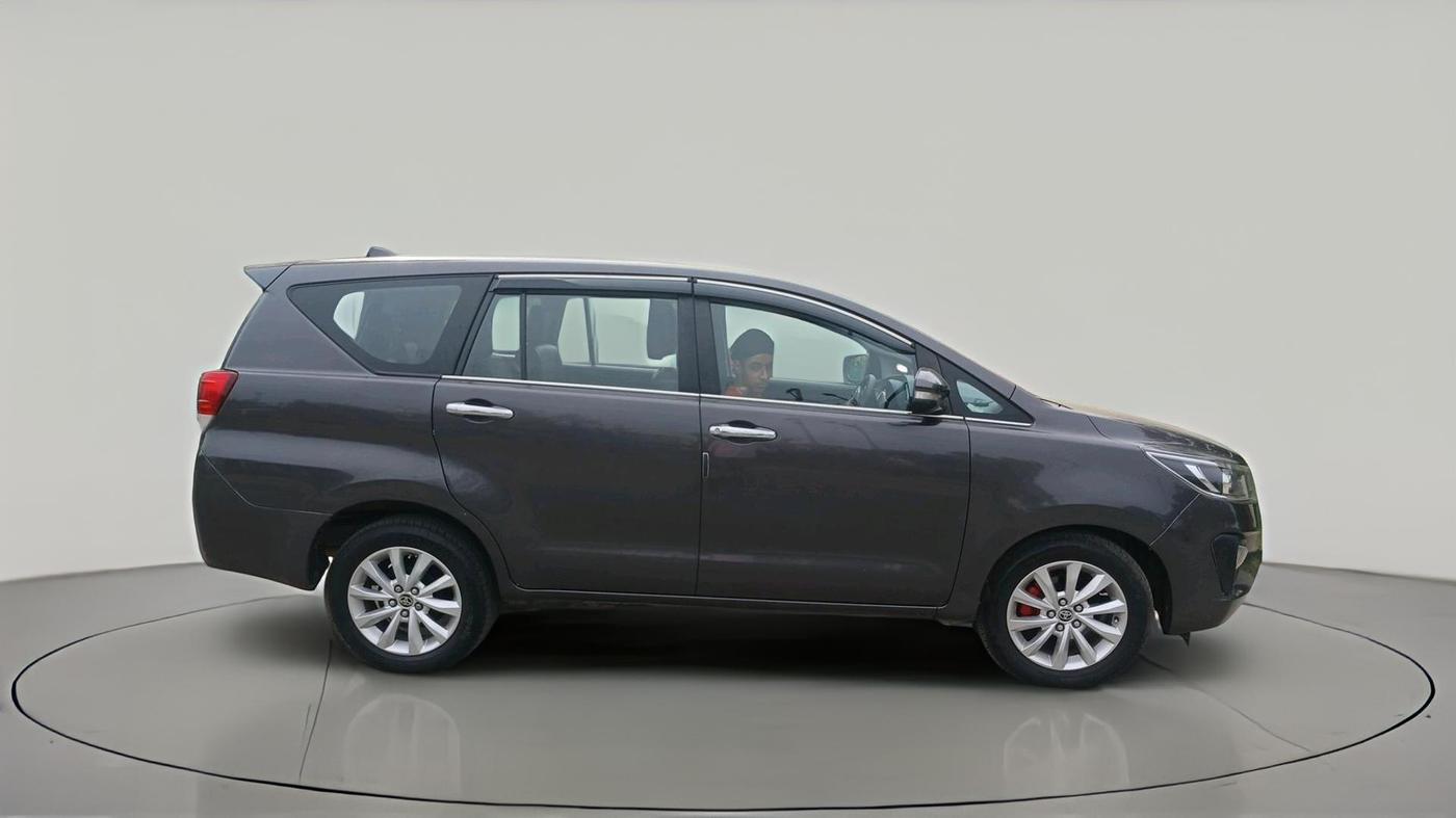 2021 Toyota Innova Crysta 2.4 GX AT 7 STR, Diesel, Automatic, 98,105 km, exterior