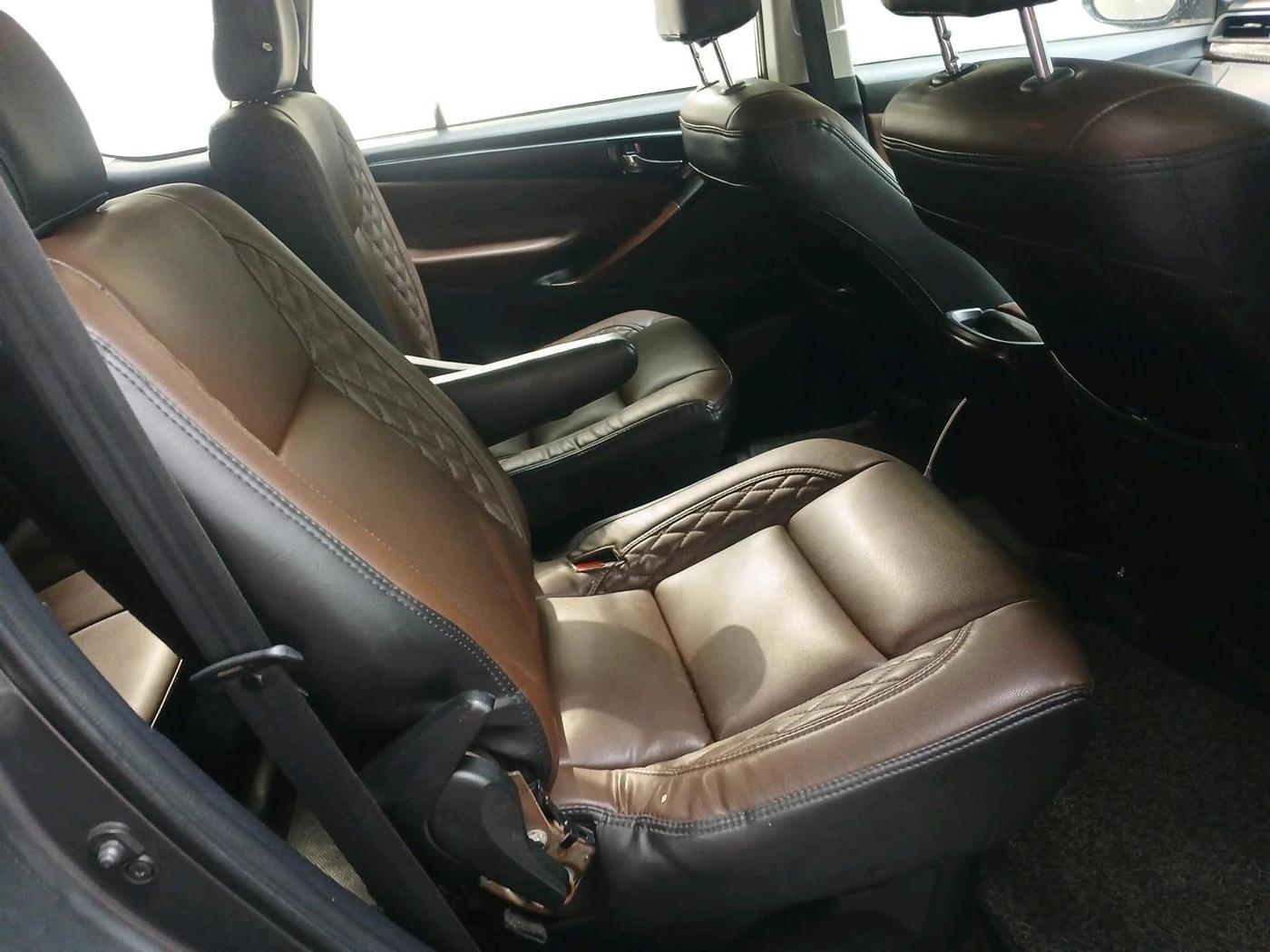 2021 Toyota Innova Crysta 2.4 GX AT 7 STR, Diesel, Automatic, 98,105 km, interior