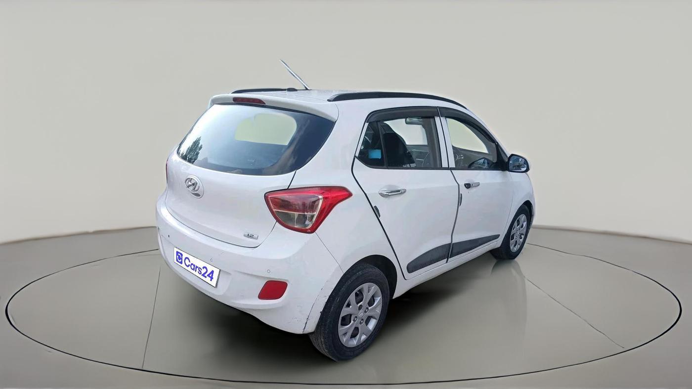 2014 Hyundai Grand i10 SPORTZ 1.2 KAPPA VTVT, CNG, Manual, 1,49,512 km, exterior