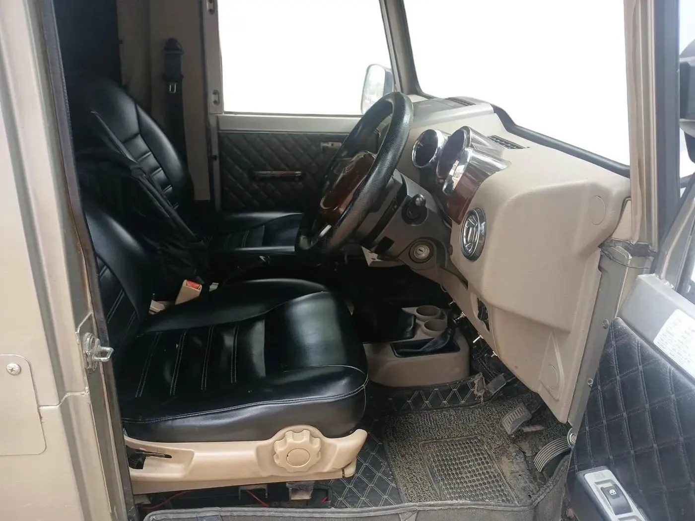 2015 Mahindra Thar CRDE 4X4 AC, Diesel, Manual, 97,916 km, interior