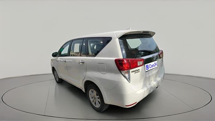 2017 Toyota Innova Crysta 2.4 ZX 7 STR, Diesel, Manual, 1,83,104 km, exterior
