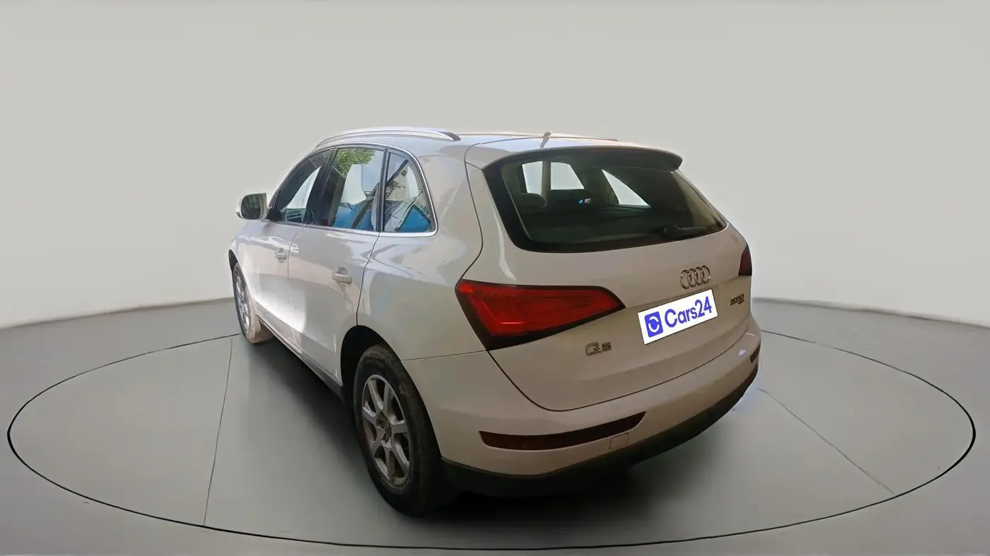 2013 Audi Q5 2.0 TDI QUATTRO, Diesel, Automatic, 1,39,362 km, exterior