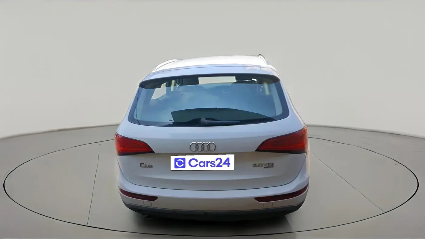 2013 Audi Q5 2.0 TDI QUATTRO, Diesel, Automatic, 1,39,362 km, exterior