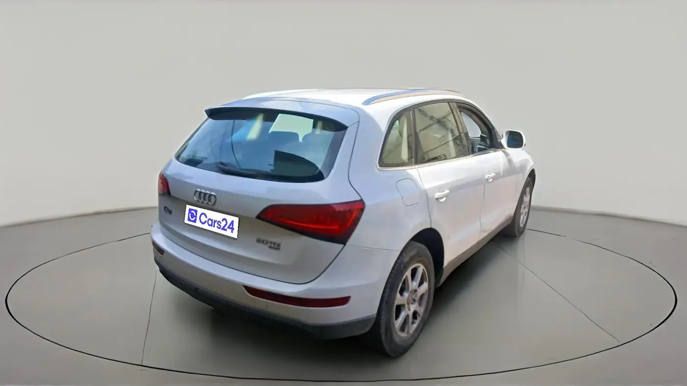 2013 Audi Q5 2.0 TDI QUATTRO, Diesel, Automatic, 1,39,362 km, exterior